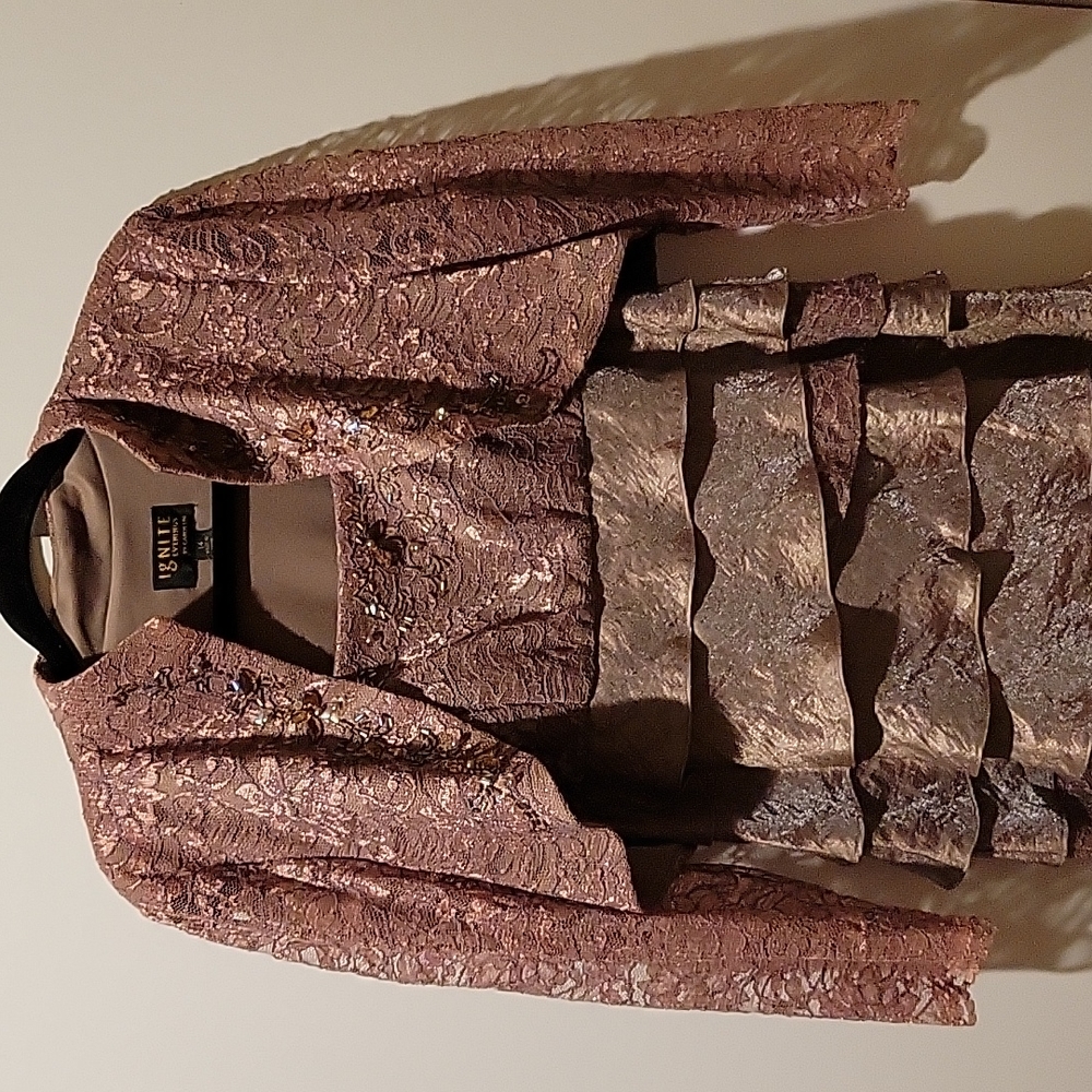 SET OF DRESS AND JACKET - Picture 11 of 16